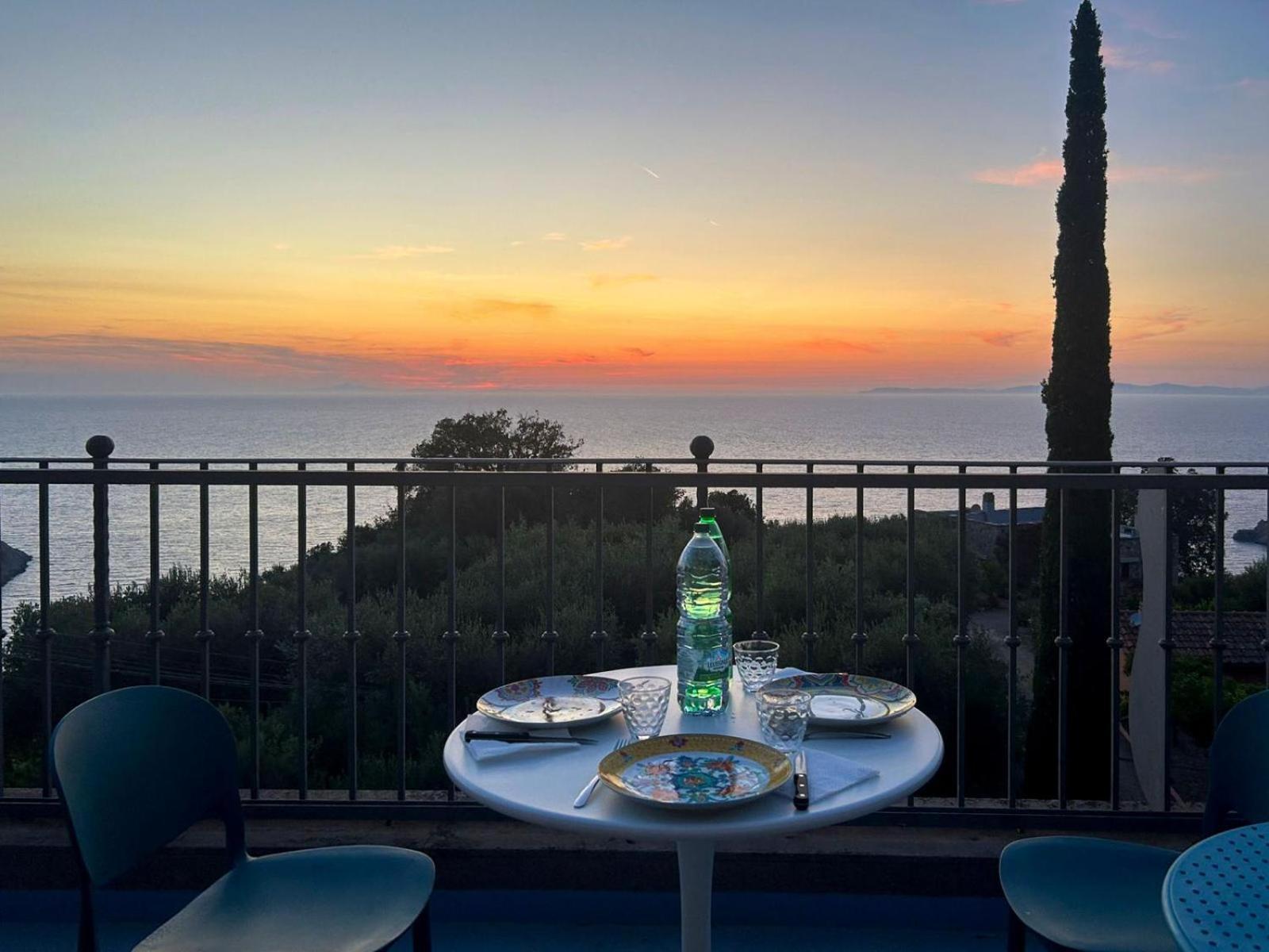 Villa Velta Sea Sunset Porto Santo Stefano  Luaran gambar